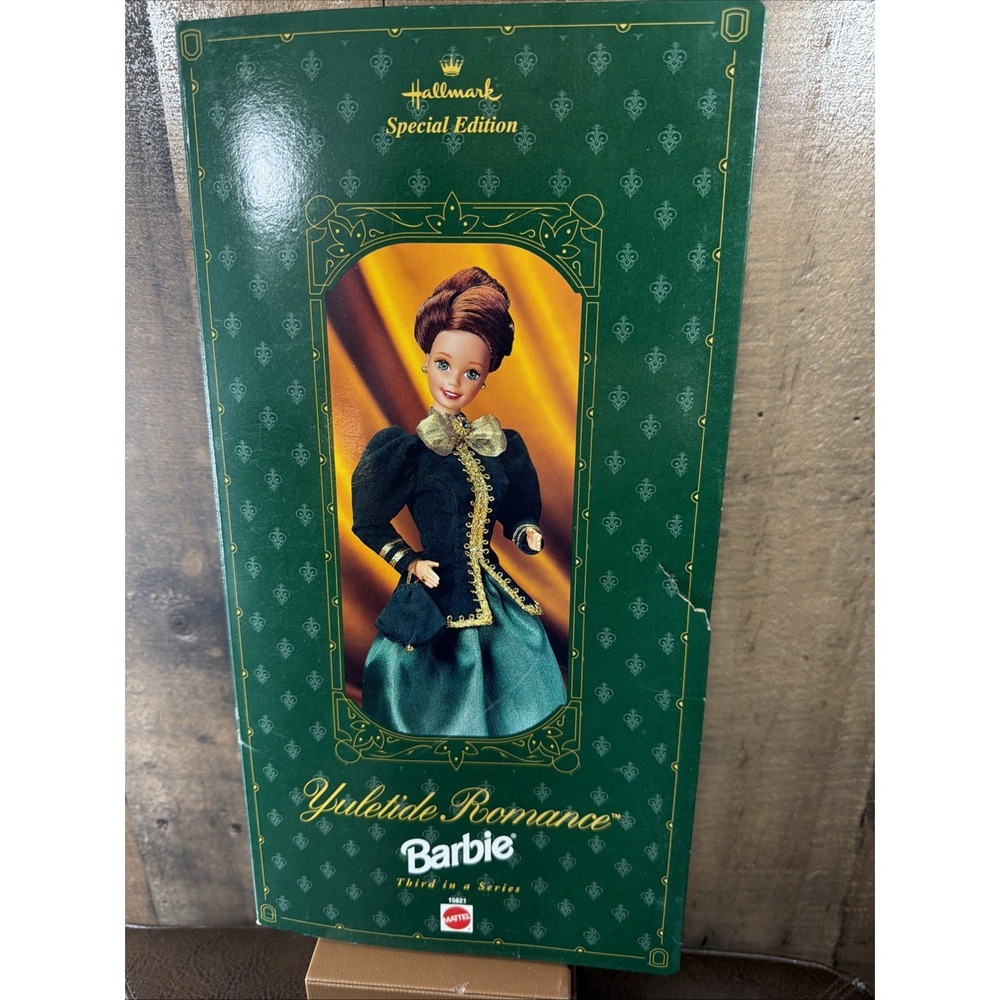VTG Barbie Yuletide Romance Doll Hallmark Special Edition 1996 Mattel #15621 New